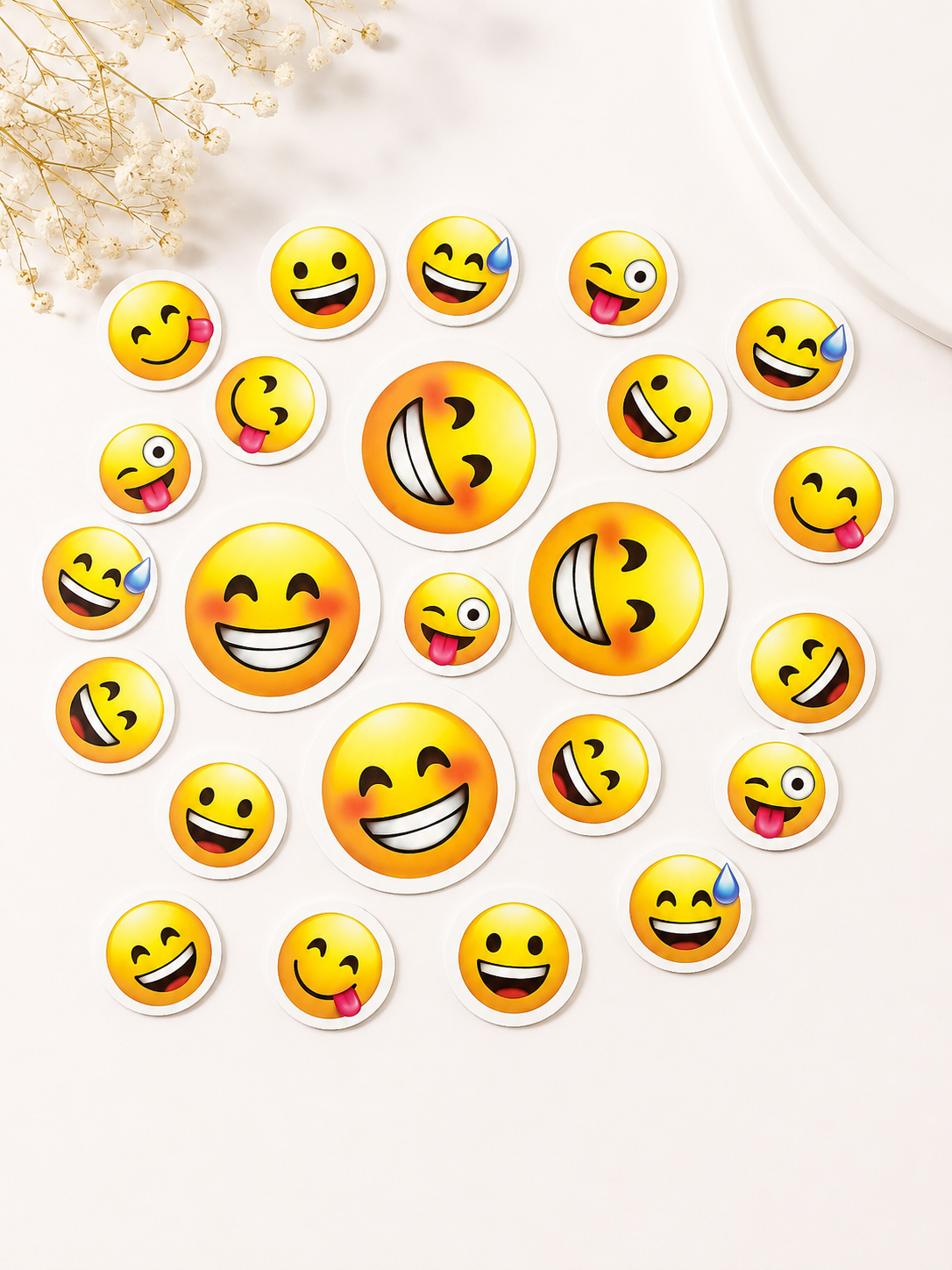 EMOJI CUTOUTS PACK OF 24