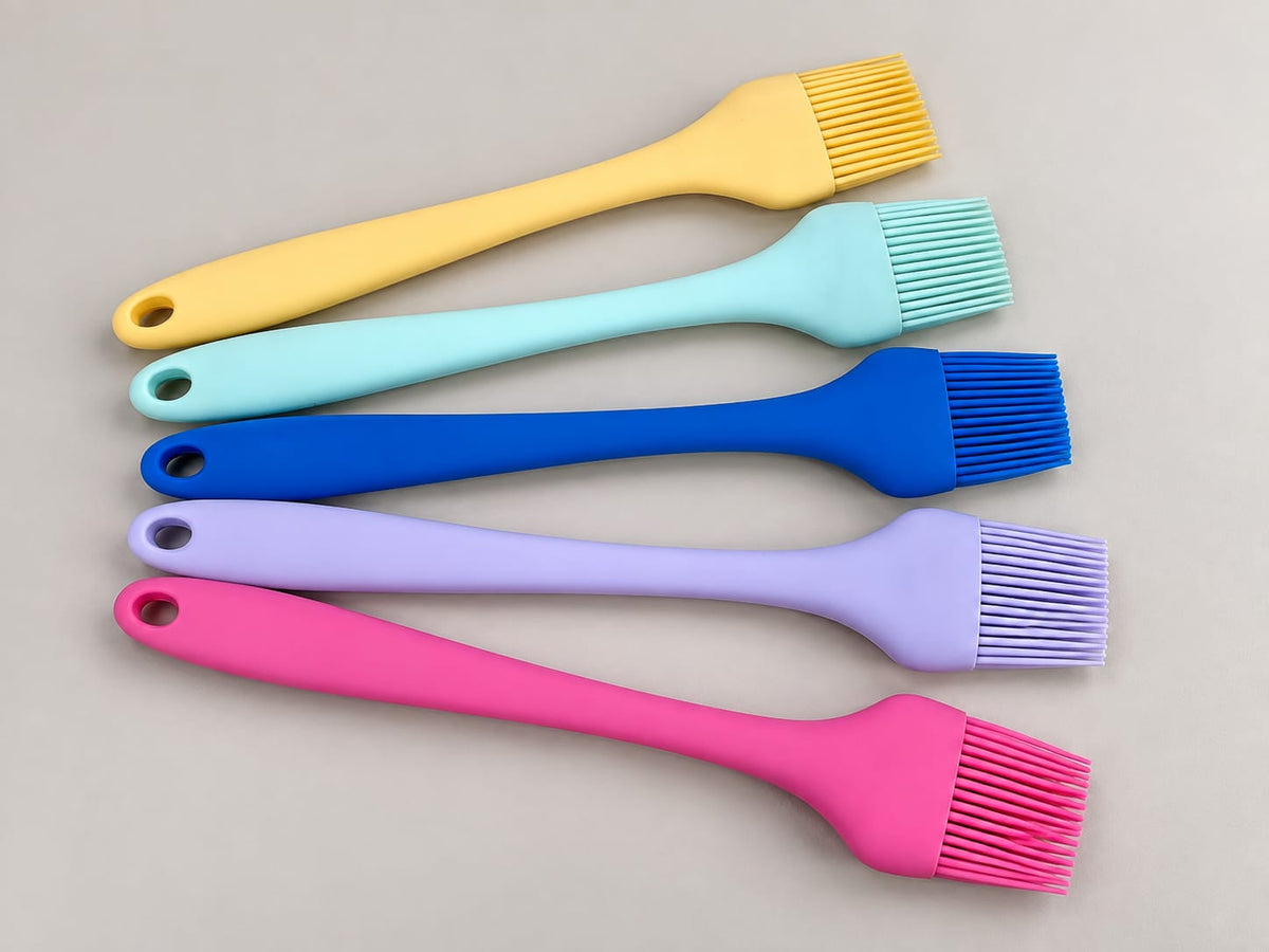 Silicon Brush Size 8 Inch (Random Colour)