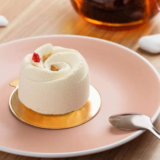 Golden Round Pastry Base Board 4 inch