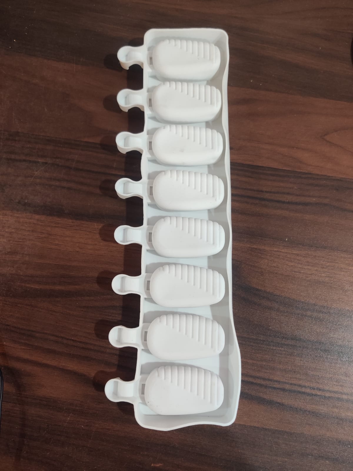 8 Cavity Cakesicle Mould,  Mould Size - 14.5*3.25 inch, Cavity Size - 2.7* 1.25 inch