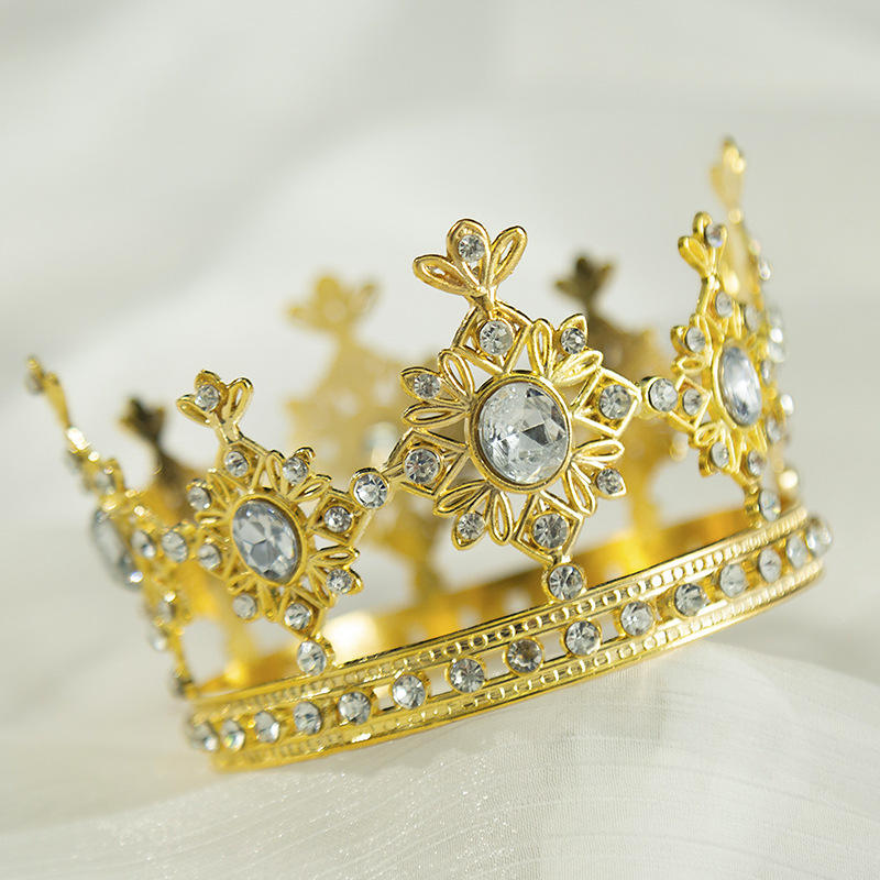 Golden Metal Medium Crown