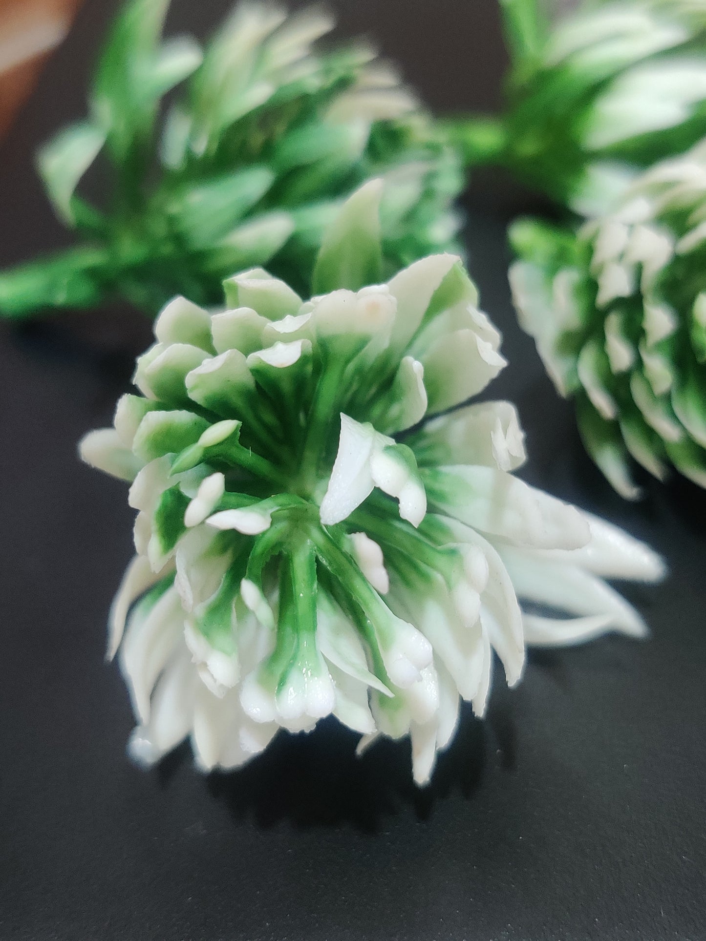 Artificial Decorative white leaf pack of 10