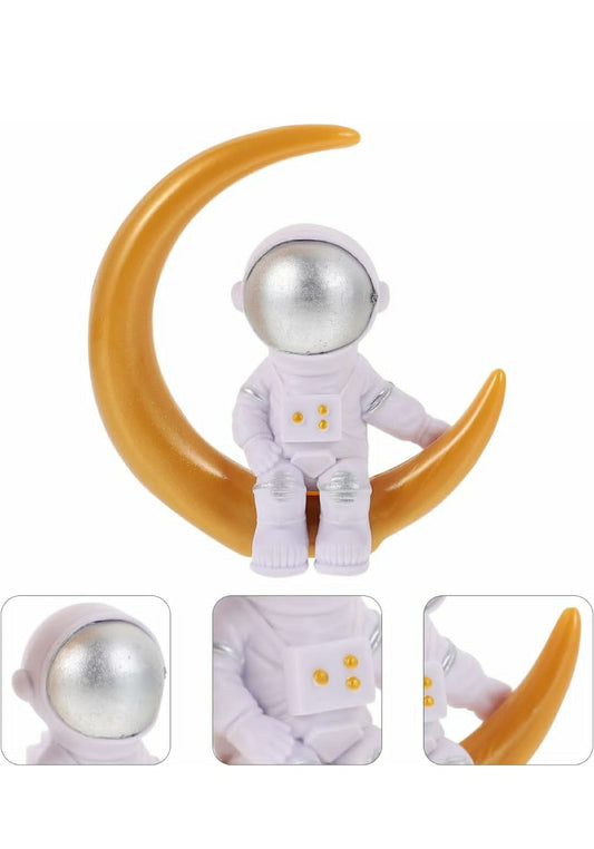 Astronaut Moon Topper Golden colour