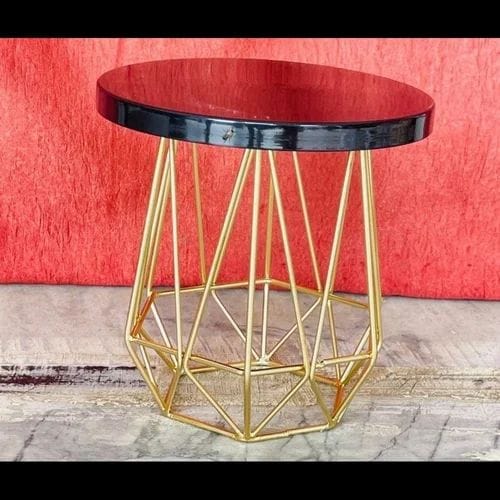 Black Metal Plate With Geometric Style Golden Metal Rod Cake Stand