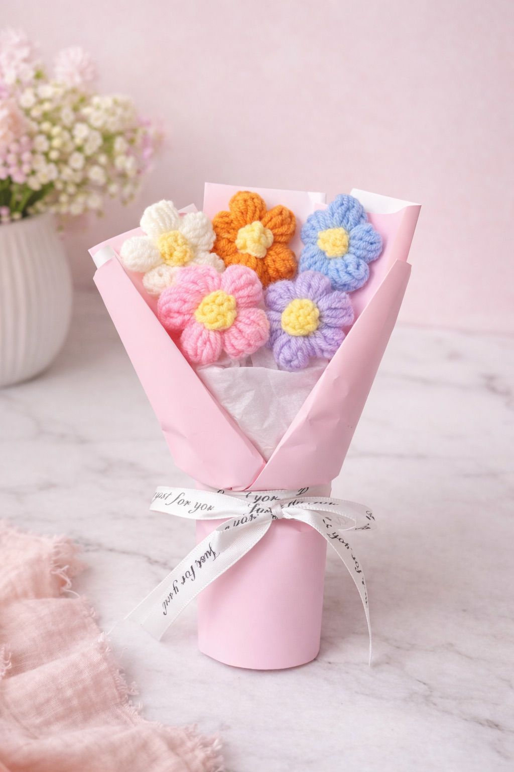 crochet Artificial flower bouquet (random colour)