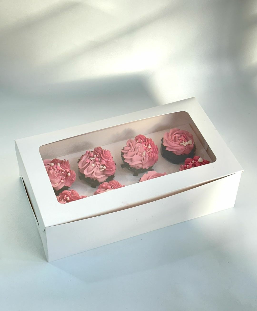 8 cavity Cupcake Box