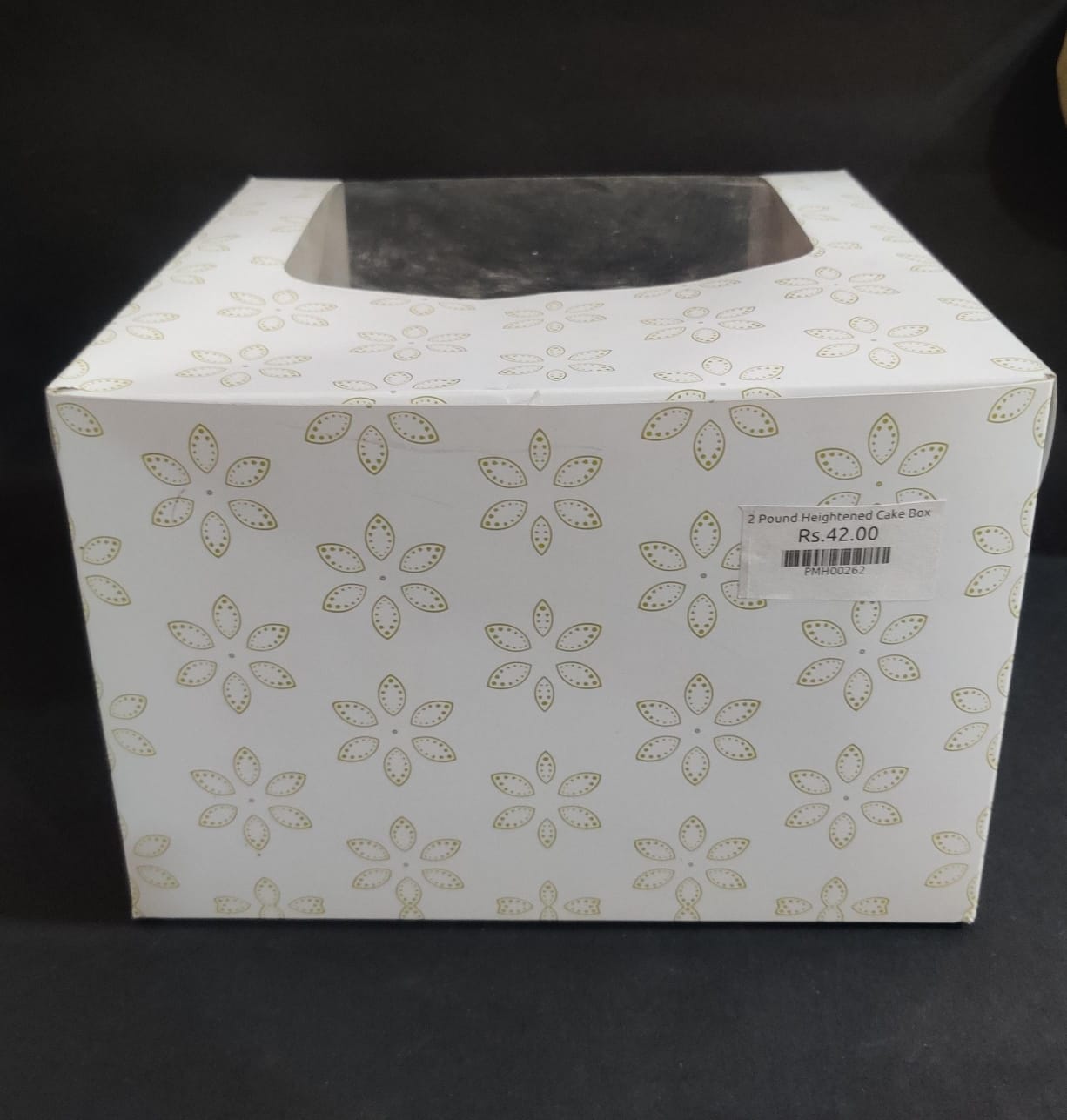 2 Pound Heightened Cake Box

10*10*7 Inch