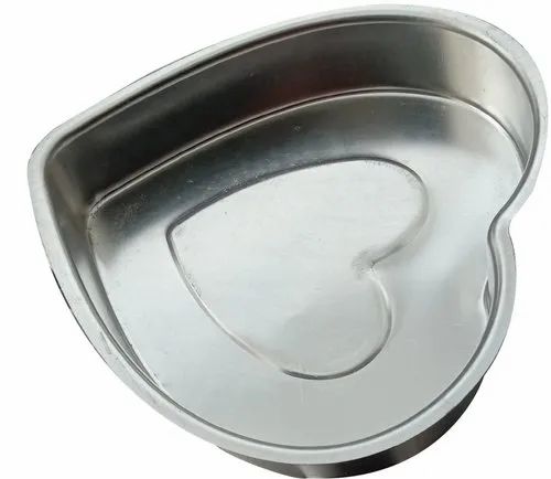 Heart tin 9 inch
