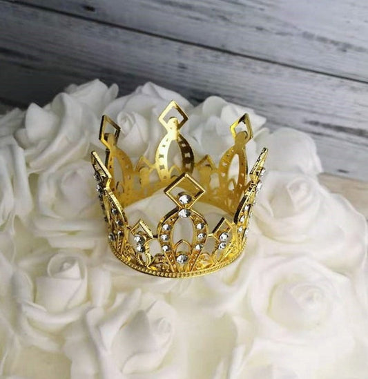 Golden Metal Medium Crown