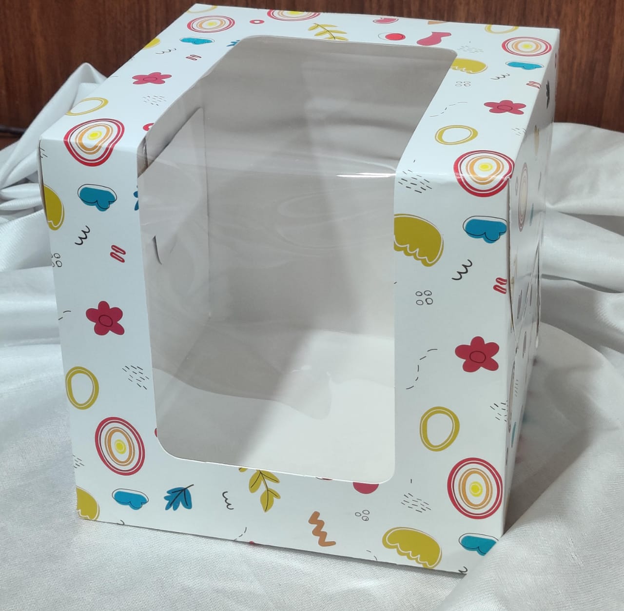 L Shape 1 Pound Tall Cake Box Size- 8x8x8 inch – Bakeworld Retails Pvt Ltd