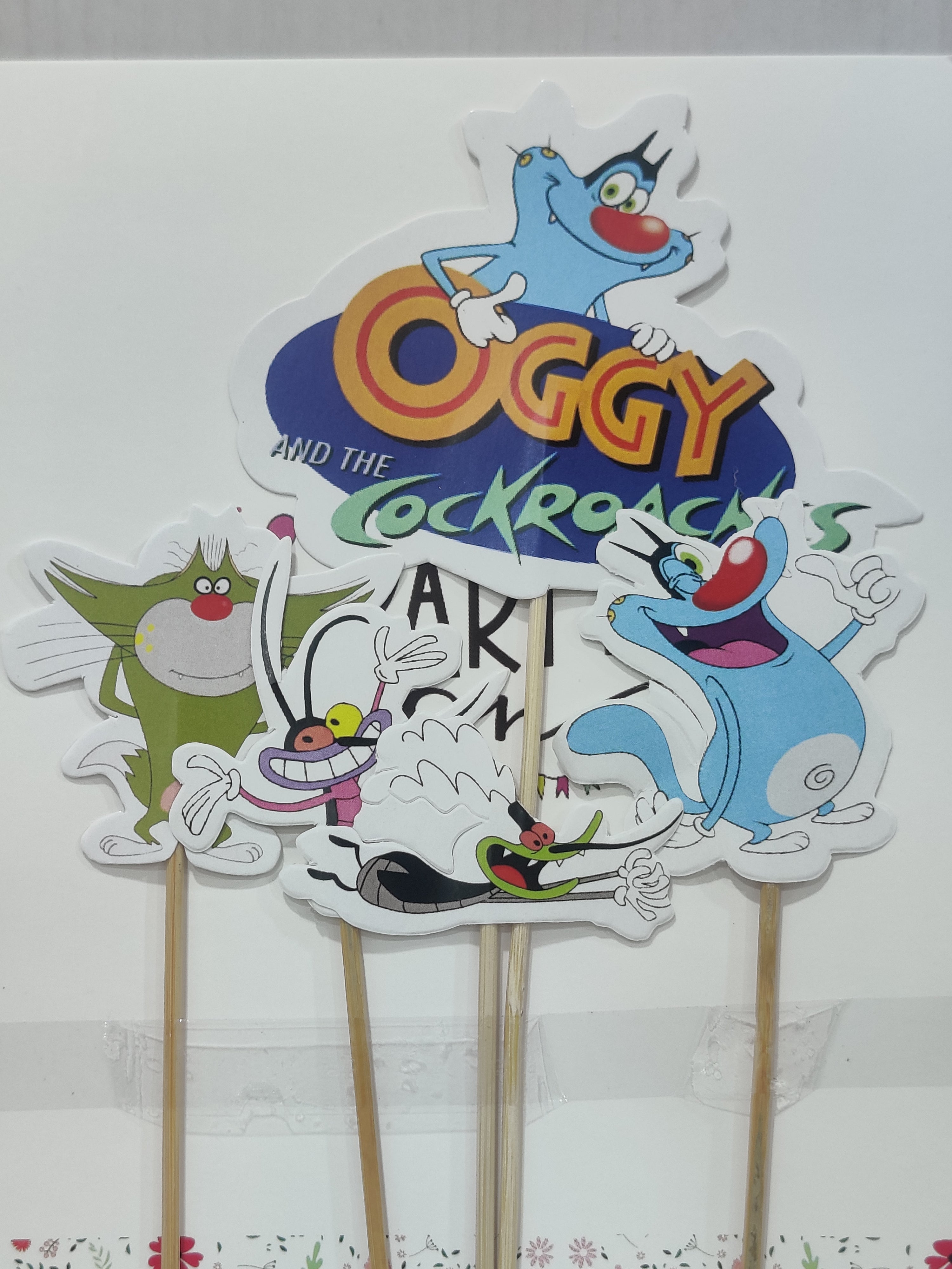 Oggy and the Cockroaches Theme Topper – Bakeworld Retails Pvt Ltd