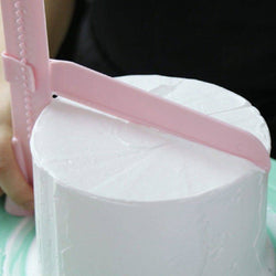 Cake Adjustable Scrapper and Smothner