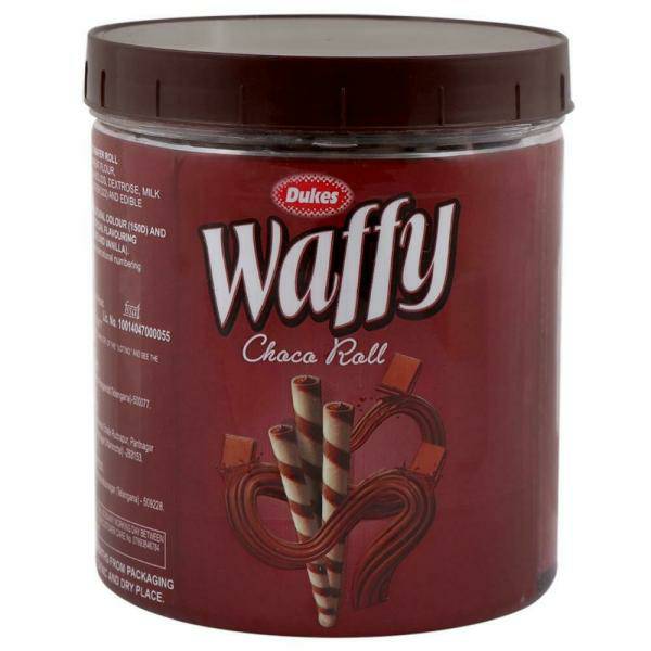 Dukes Waffy Choco Flavoured Wafer Roll