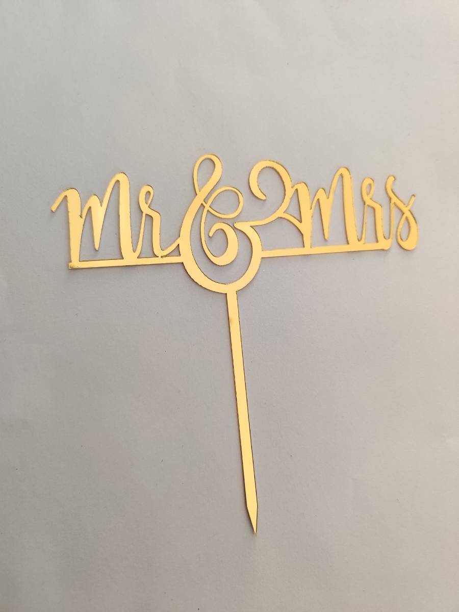 Acrylic Mr&Mrs Cake Topper  RT00378