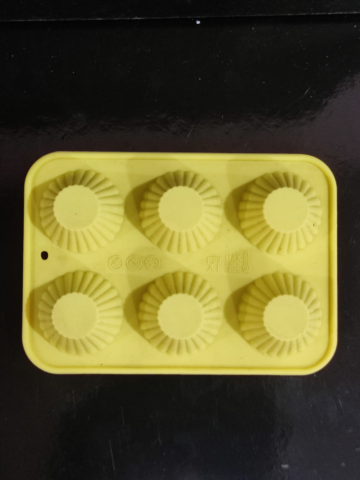 6 Cavity Chocolate Mould
